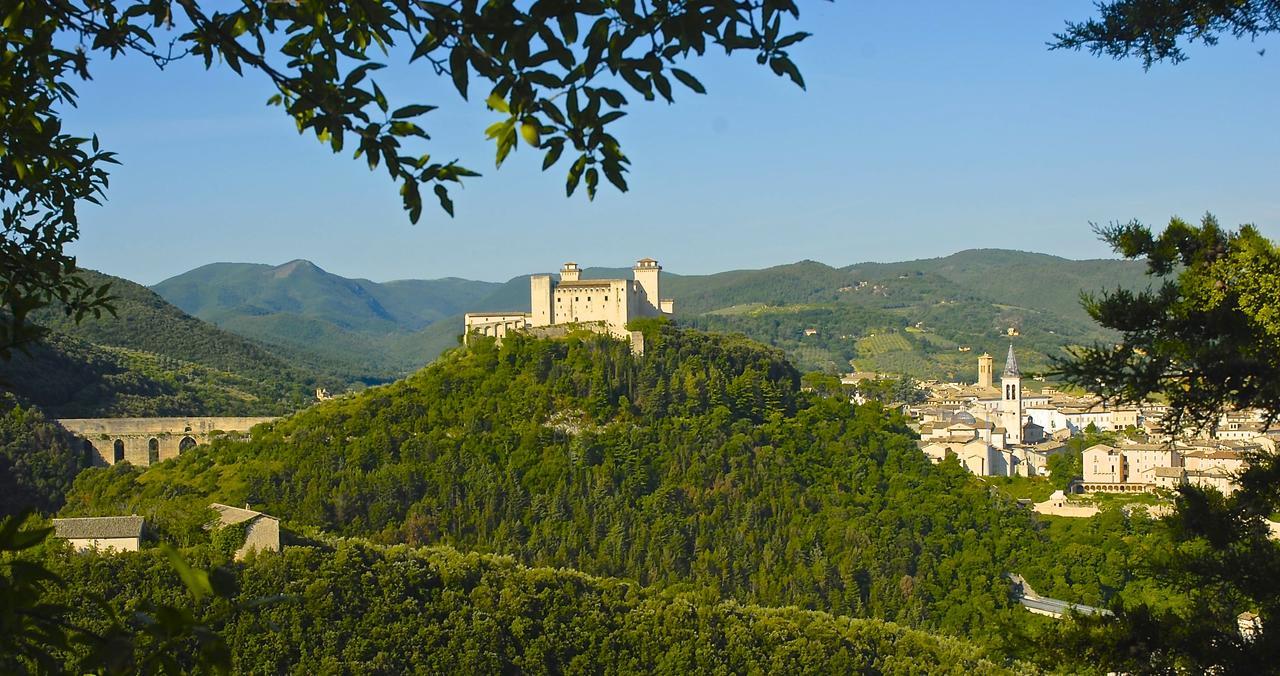 Palazzo Sant'Angelo Bed and Breakfast Σπολέτο Εξωτερικό φωτογραφία