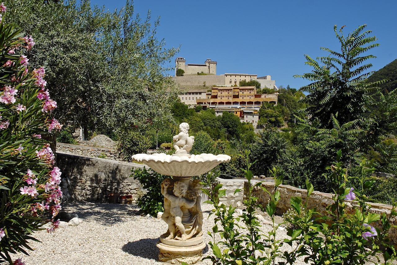 Palazzo Sant'Angelo Bed and Breakfast Σπολέτο Εξωτερικό φωτογραφία